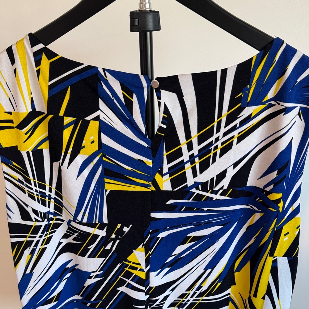 Calvin Klein Abstract Print Sleeveless Shell Top in Blue, Yellow & Black - Picture 5 of 6